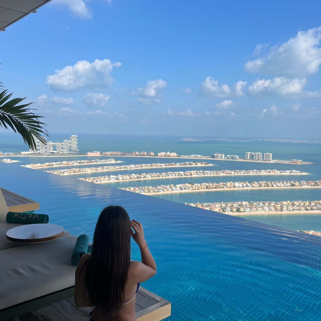 aura sky pool, dubai